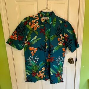⸻

🏝️ Men’s Tropical Hawaiian Shirt – SeasPice Resort Wear – Size L